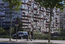 España aprueba plan para reducir costos de vivienda