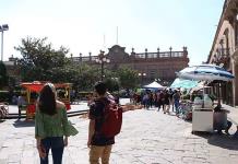 Propone Galindo eliminar las banquetas en el Centro Histórico para ampliar la accesibilidad