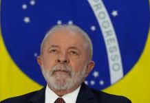 Lula pierde al primer miembro de su gabinete