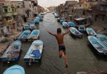Fotos y cartas para no olvidar el desalojo de un barrio costero de Egipto