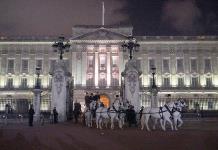 Buckingham exhibe el vestido de novia más antiguo de la monarquía británica