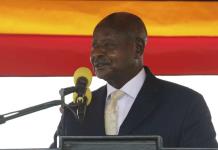 Presidente ugandés pide cambios a ley contra homosexualidad