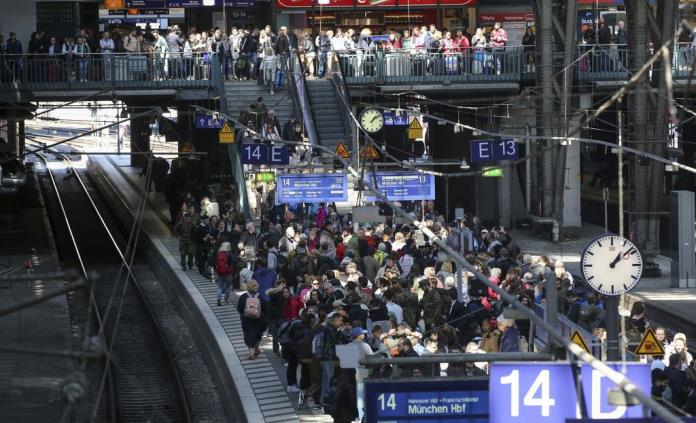 Huelgas Paralizan Trenes Y Cuatro Aeropuertos En Alemania