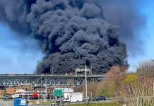 Choque e incendio en puente de Connecticut