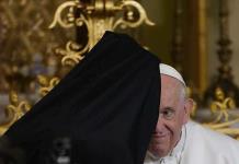 El papa se acerca a los ortodoxos rusos en Budapest