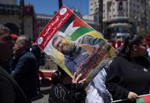 Muerte de preso palestino en huelga de hambre aumenta la tensión con Israel