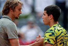 Alcaraz arrolla a Zverev y clasifica a cuartos en el Masters de Madrid