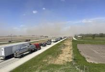 Reabren autopista tras tormenta de viento en Illinois