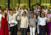 ELN y gobierno colombiano dialogan para cese al fuego