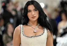 La historia de Dua Lipa y Callum Turner La historia de Dua Lipa y Callum Turner