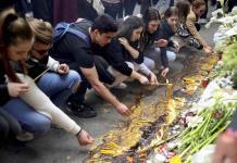 Serbios lloran a víctimas de tiroteo en escuela de Belgrado