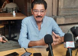 Ulises Ruíz solicita registro al INE como candidato independiente