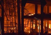 Arde un almacén de la Cruz Roja en Odesa tras ataque ruso