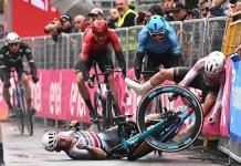 Groves se impone en quinta etapa del Giro, tras un festival de lluvia y caídas