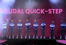 Cuatro compañeros de Evenepoel dejan el Giro por COVID-19
