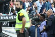 El Valencia anuncia que echará “de por vida” a los socios que profirieron insultos racistas a Vinicius