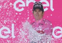 Thomas celebra sus 37 años reteniendo liderato, Roglic se coloca segundo en el Giro