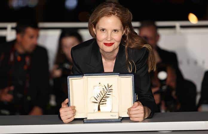 Dura crítica de Justine Triet al gobierno francés al recibir la Palma de  Oro de Cannes