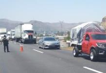 Habitantes de Santa María del Río bloquean la 57, colapsan el tráfico y la Guardia Nacional, casi sin actuar