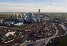 Uruguay inaugura temida y festejada planta de celulosa