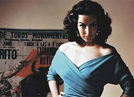 Homenaje a Mar&iacute;a F&eacute;lix en Cineteca Nacional