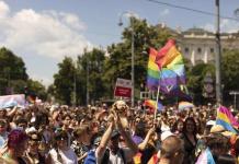Frustran posible ataque en desfile del Orgullo en Viena