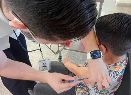 CDC reporta ca&iacute;da en vacunaci&oacute;n infantil en Estados Unidos