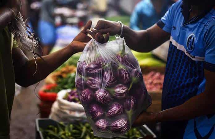 Reciclaje: eliminar bolsas de plástico, sin 'demonizar' el material