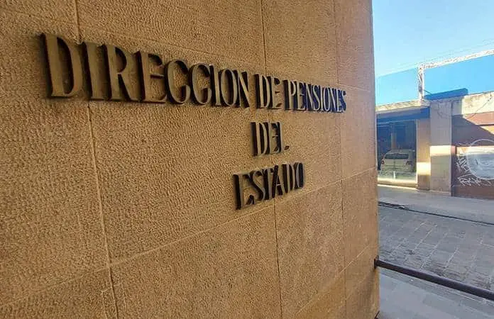 Pensiones de lujo pegan al erario