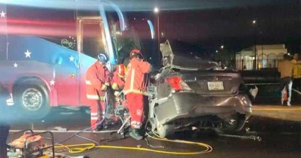 Muere Conductor Al Chocar Contra Autobús Turístico