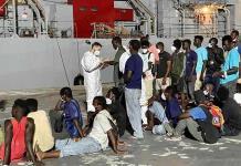 Los desembarcos de migrantes no cesan en la isla italiana de Lampedusa