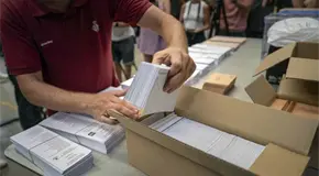 Frenan voto en elecciones españolas a mexicanos nacionalizados Frenan voto en elecciones españolas a mexicanos nacionalizados