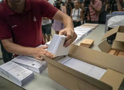 Frenan voto en elecciones españolas a mexicanos nacionalizados Frenan voto en elecciones españolas a mexicanos nacionalizados