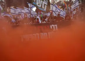 Miles de israelíes piden en Tel Aviv una tregua