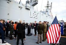 EE.UU. asigna un buque de guerra en Australia, por primera vez en puerto un extranjero EE.UU. asigna un buque de guerra en Australia, por primera vez en puerto un extranjero