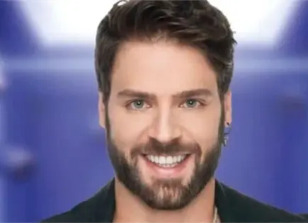 Jorge Losa denuncia cobros irregulares en terraza del Z&oacute;calo de CDMX