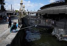 París retrasa prueba de natación en el Sena debido a baja calidad del agua