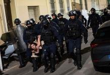 El Gobierno francés se enfrenta al enojo policial en forma de una oleada de bajas médicas