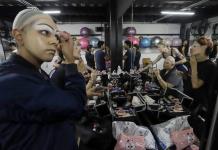 Las drag queens llegan a las aulas universitarias en Puebla