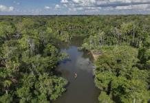Líder indígena inspira a ciudad de la Amazonía a otorgar personalidad jurídica a río en peligro