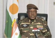 Dos rivales dicen estar al frente de Níger. Uno está detenido y lleva días en silencio