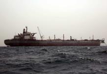 Extraen más de un millón de barriles de petróleo de buque en Yemen