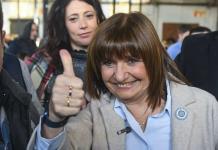 Bullrich afirma haber ganado la interna opositora argentina tras felicitación de su rival