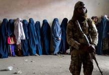 Las mujeres de Afganistán, dos años en el apartheid de género de los talibanes