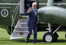 Biden pide a automotrices y sindicatos llegar a acuerdo contractual
