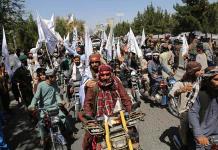 Los talibanes celebran la conquista de Kabul, el día negro para las mujeres