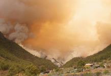 El incendio de la isla española de Tenerife sigue sin control y 3,273 hectáreas afectadas