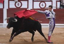 El Juli corta 8 orejas y un rabo e indulta al primer toro de la historia en Gijón (FOTOS)