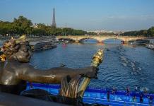 Realizan la primera competencia de prueba en aguas del Sena para preparar los Juegos de París 2024