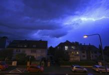 Lluvias en Alemania provocan inundaciones y cancelaciones de vuelos en Fráncfort